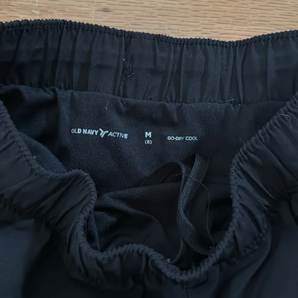 Old Navy Active | black athletic shorts | built in underwear | girls size M (8)